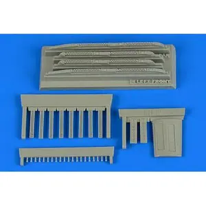 Comparateur de prix : Su-17/22M3/M4 Fitter K covered chaff/fla dispensers for Kitty Hawk- 1:...