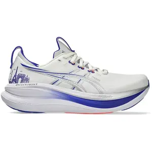 Chaussures Asics Gel Nimbus 28 Paris Blanc Bleu AW26 Unisexe, Taille 47 - EUR pas cher