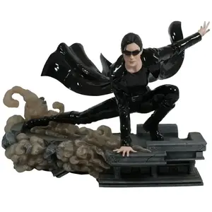 Diamond Select Toys The Matrix Gallery Deluxe Statuette TrinityVendu paramazon