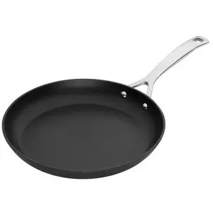 Poêle Les Forgées aluminium forgé noir Ø22 cm Le Creuset pas cher