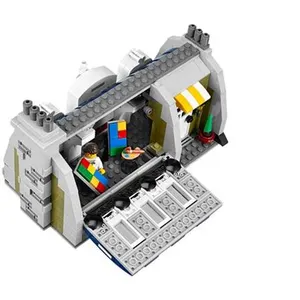LEGO Creator Expert 10243 - Parisian Restaurant pas cher
