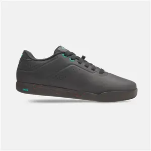 Comparateur de prix : Giro Latch - Chaussures VTT homme Black Spark 39