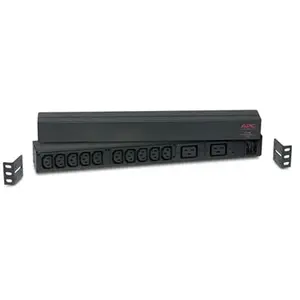 PDU de base a montage en rack APC - unite de distribution d'alimentation pas cher
