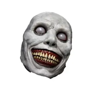 Masque Halloween Exorciste gris 34*30cm