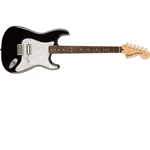 Comparateur de prix : Limited Edition Tom Delonge Stratocaster Black Fender