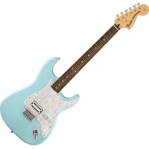 Comparateur de prix : Limited Edition Tom Delonge Stratocaster Daphne Blue Fender