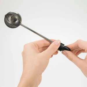 OXO Good Grips Boule à thé argent et noir pas cher