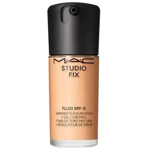 M.A.C Studio Fix Fluid SPF15 - Fond de teint mat longue tenue enrichi en soin  pas cher