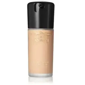 MAC Studio Radiance Serum Powered Foundation Fond de teint 1000 ml pas cher