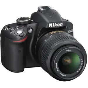 Reflex D3200 - Noir + Nikon AF-P Nikkor DX 18-55mm f/3.5-5.6G VR + AF-... pas cher