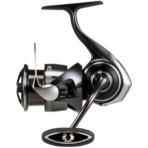 Moulinet Spinning Daiwa 25 Ballistic HD : Frein - 10kg, Poids - 260g, Ratio - 6.2:1, Récupération - 93cm, Taille Moulinet - 3000 XH