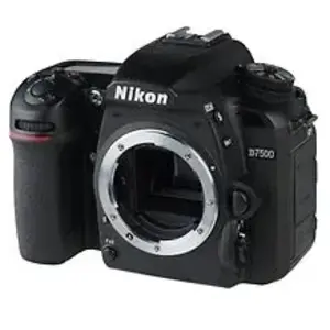 Comparateur de prix : Appareil photo Reflex Nikon D7500 - APS-C 20,9 MP 4K (boîtier nu) - Noir