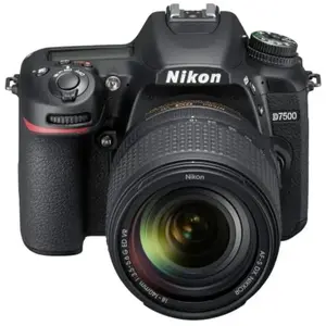 Comparateur de prix : Appareil photo reflex Nikon D7500 noir + AF-S DX 18-140mm f/3.5-5.6 G ED VR
