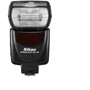 Comparateur de prix : NIKON SB-700 Flash avec zoom motorisé et écran LCD - Filtre inclus...