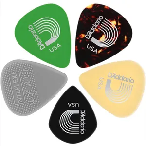 Comparateur de prix : D'Addario Planet Waves 1XVP4-5 Variety Pack Lot de 5 médiators pour guitare