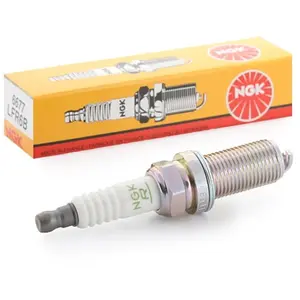 Comparateur de prix : Bougie d'allumage NGK 6677 (Vendu à l'unité) - Réf. NGK6677