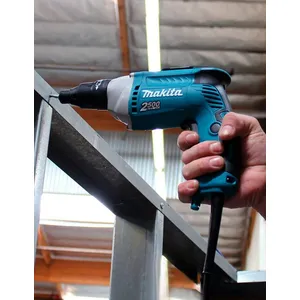 Visseuse à plâtre Makita FS2500 - 570W - butée de profondeur - ergonomique pas cher