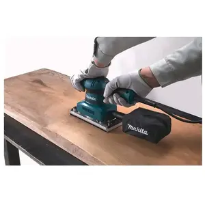 Comparateur de prix : Ponceuse vibrante MAKITA 190W 93 x 185mm BO3711