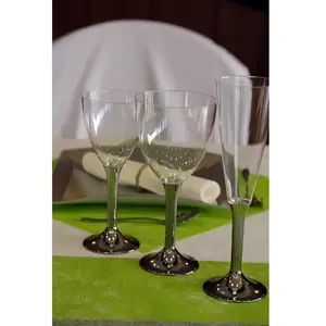 Comparateur de prix : 20 Grands verres à Eau, pied Rose Gold PERLÉ