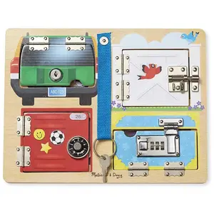 Comparateur de prix : Melissa & Doug Planche à serrures et verrous