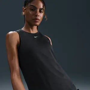 Nike One Classic DF T-Shirt pour Femme Black/White S pas cher