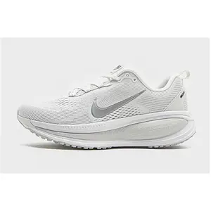Chaussures de running femme Nike Vomero 18 Blanc 41 HM6804-104 pas cher