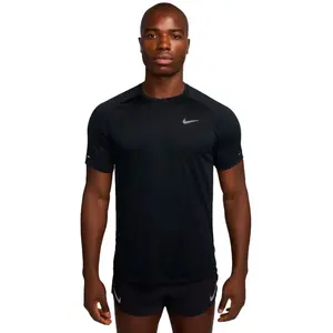 Comparateur de prix : Maillot manches courtes nike dri fit adv stride noir homme