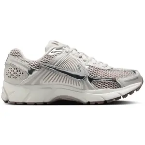Chaussure Nike Zoom Vomero 5 pour femme - Gris 36 HV6417-001Vendu paramazon