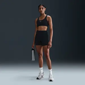 Short femme Nike Universa Noir M HQ6832-010Vendu parfoot-store