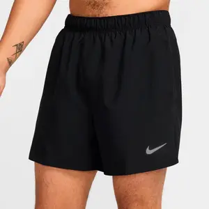 Short 2 en 1 Nike Challenger Dri-FIT 13 Noir 2XL HJ3588-010 pas cher