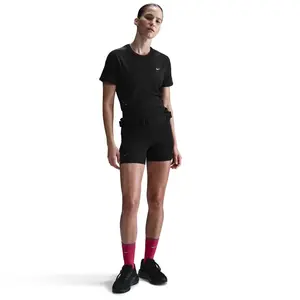 Comparateur de prix : Maillot manches courtes nike dri fit swift noir femme