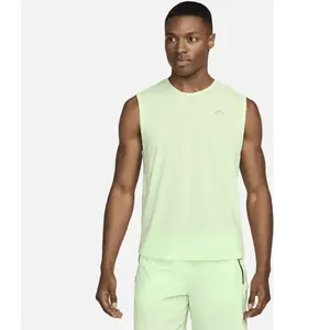 Haut de running sans manches Dri-FIT Nike Solar Chase pour homme - Ver... pas cher