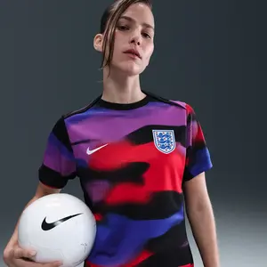 Comparateur de prix : Haut de foot d'avant-match à manches courtes Nike Dri-FIT Angleterre A...