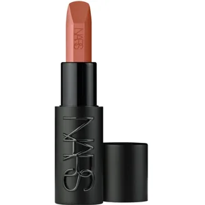 NARS Explicit Lipstick rouge à lèvres satiné teinte INDECENT 3.8 g pas cher