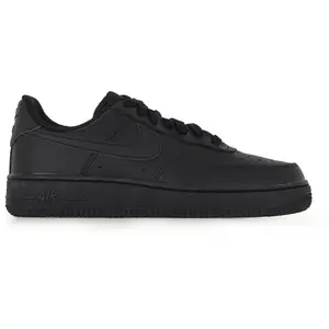 Comparateur de prix : Chaussure Nike Air Force 1 '07 pour Femme - Noir 41 DD8959-001