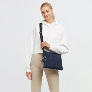 Comparateur de prix : Kipling ALVAR Sac à bandoulière de taille moyenne, Blue Bleu 2 (Bleu)