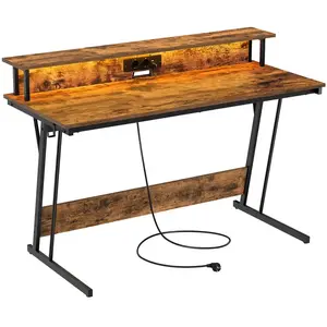 VASAGLE Bureau gaming avec LED et multiprise, Marron Rustique / 135L x 55P cm pas cher