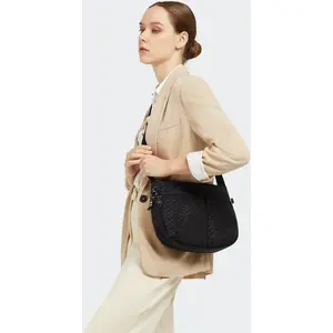 Comparateur de prix : Kipling IZELLAH Sac à bandoulière de taille moyenne, Signature Emb (Noir)