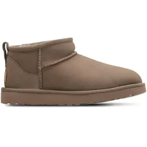 W Classic Ultra Mini par UGG Marron 36 Femme