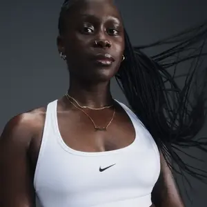 Nike DX6817-100 W NK SWSH LGT SPT Bra Sports Bra Femme White/Black Taille S pas cher