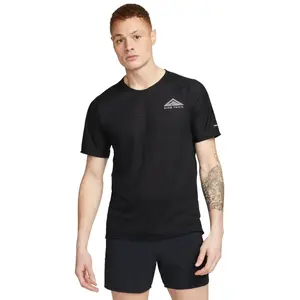 Nike Men's Shirt M NK DF Solar Chase SS Top, Black/White, DV9305-010, S pas cher