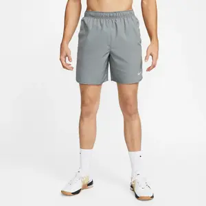 Short Nike Dri-Fit Challenger Gris S DV9344-084 pas cher
