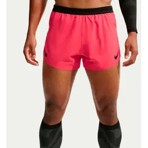 Nike Running - Short léger et respirant - M Nike Dri-Fit ADV Aeroswift 4In Short Fusion Red Black pour Homme - Taille S - Rouge