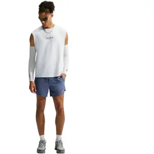 Nike Stride 5in Short de running Hommes - bleu gris, argent, Taille L pas cher