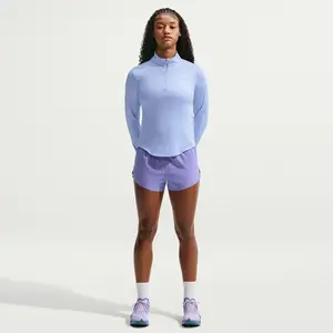 Nike T-Shirt Femme W NK Swift DF UV HZ Top Aluminum/Reflective Silv M pas cher