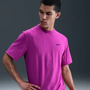 Haut à manches courtes anti-UV Dri-FIT Nike Hyverse pour homme - Pourp... pas cher