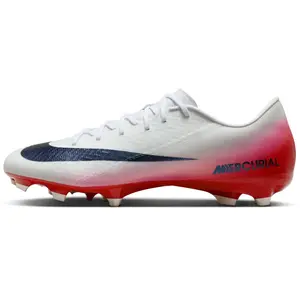 Crampons de foot multi-surfaces à coupe basse Nike Mercurial Vapor 16 ...