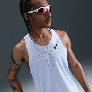 Nike ADV AeroSwift vêtement running homme Gris/argent MVendu paramazon