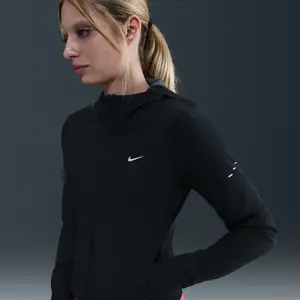 Comparateur de prix : Nike Swift Therma-Fit vêtement running femme Noir M