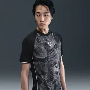 Haut de foot à manches courtes Dri-FIT Nike Academy+ pour homme - Gris...Vendu paramazon